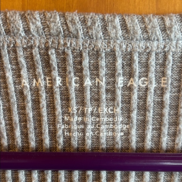 American Eagle Gray Ribbed Tank Top - Picture 2 of 2